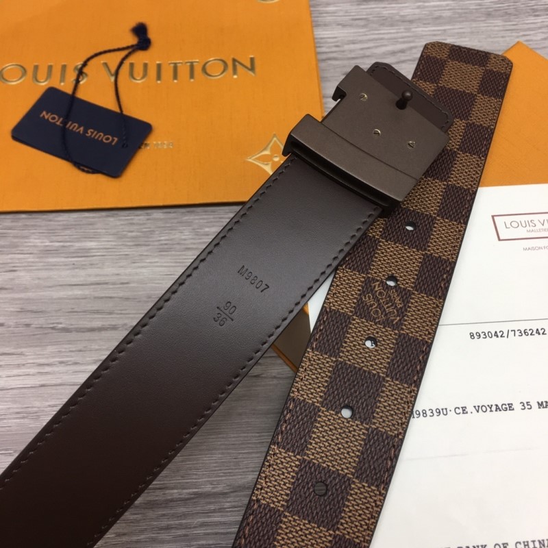 l0vis Vvtt0n belts